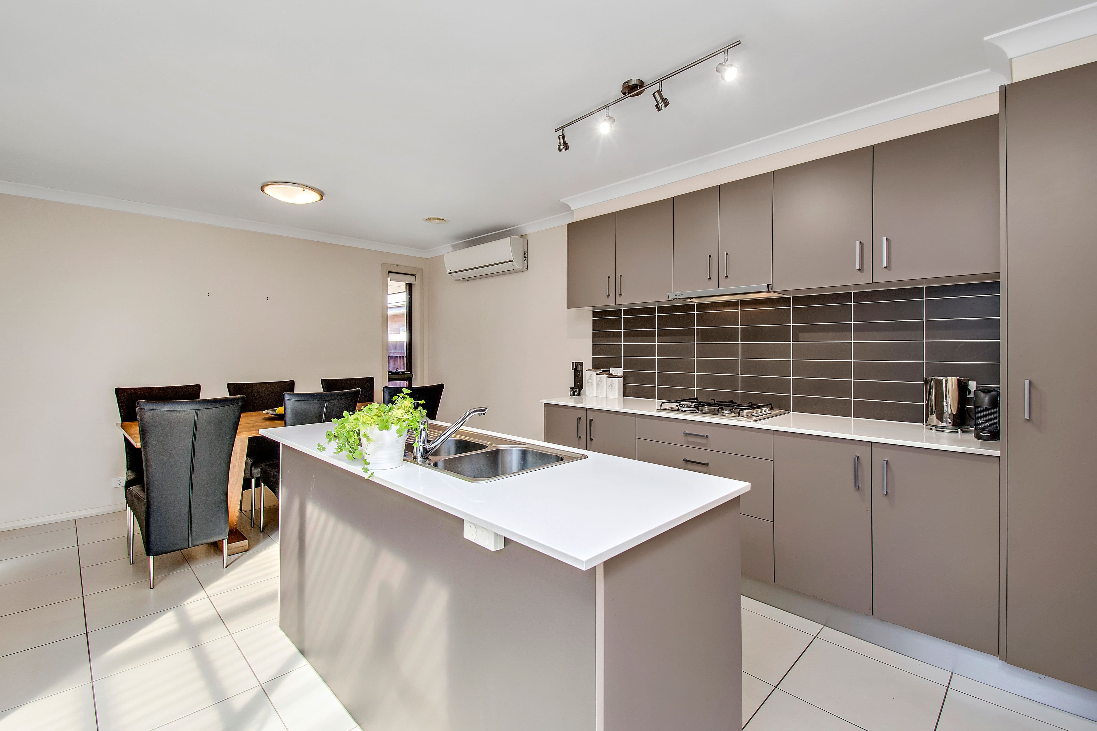 46 View Street, Clayton, Clayton - Thumbnail 4