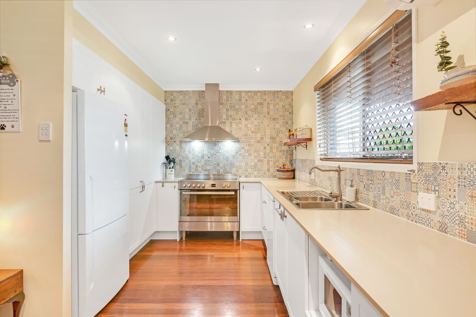 8 Bygrave Street, Strathpine QLD 4500, Strathpine - Thumbnail 2