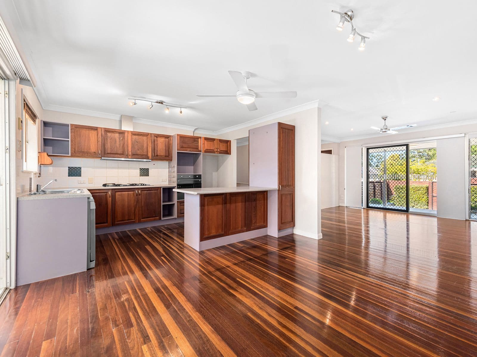 3 Crotty Street, Indooroopilly QLD 4068, Indooroopilly - Thumbnail 3