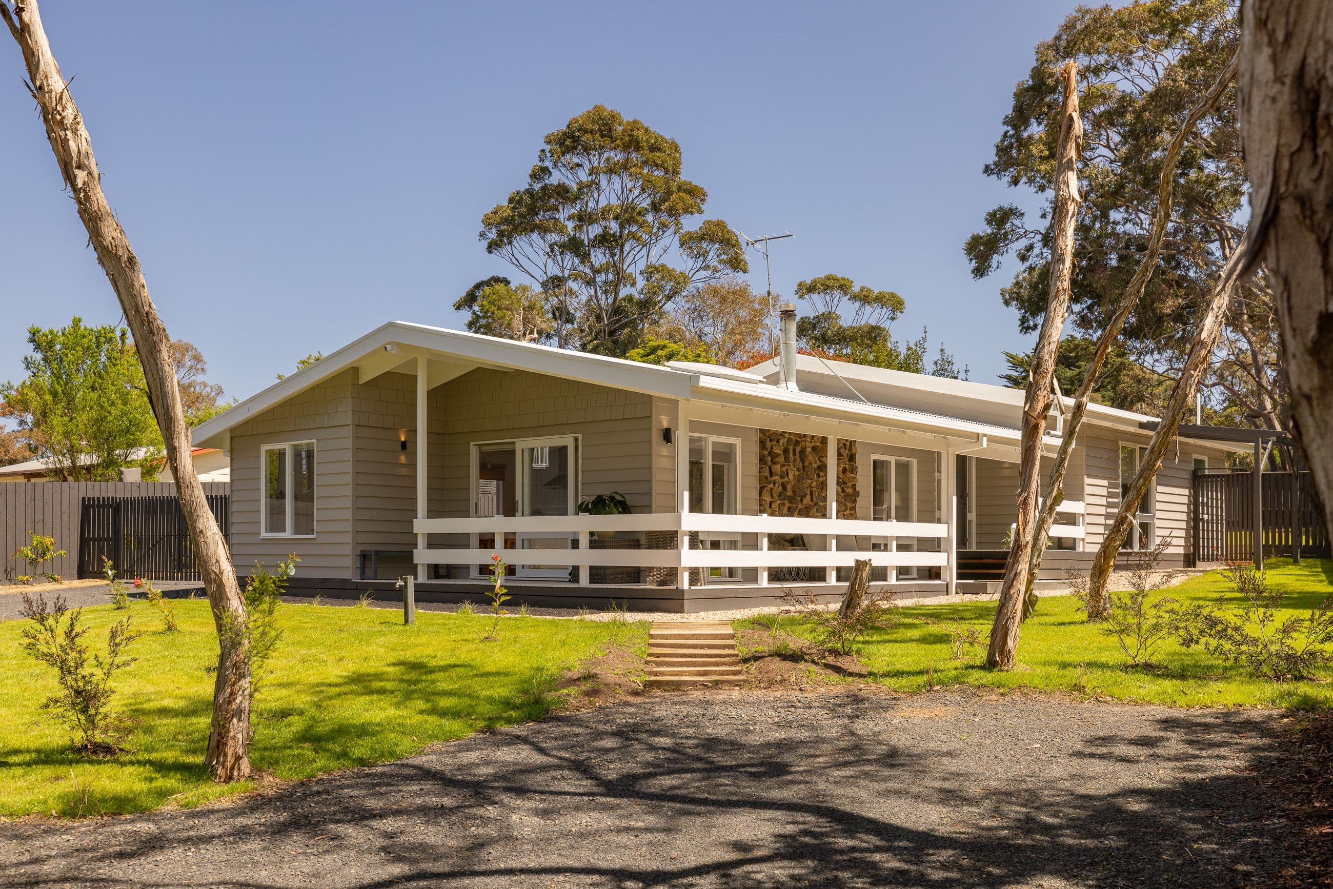 16 Dafydd Street, Cowes VIC 3922, Cowes - Thumbnail 2