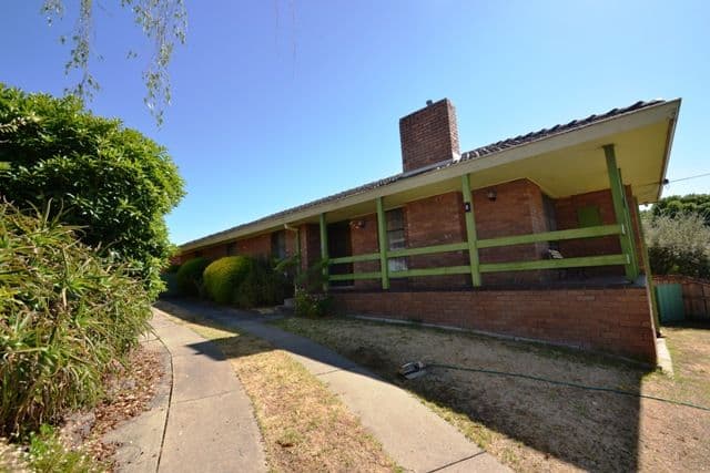 8 Priestley Crescent, SEYMOUR VIC 3660, Seymour - Image 1