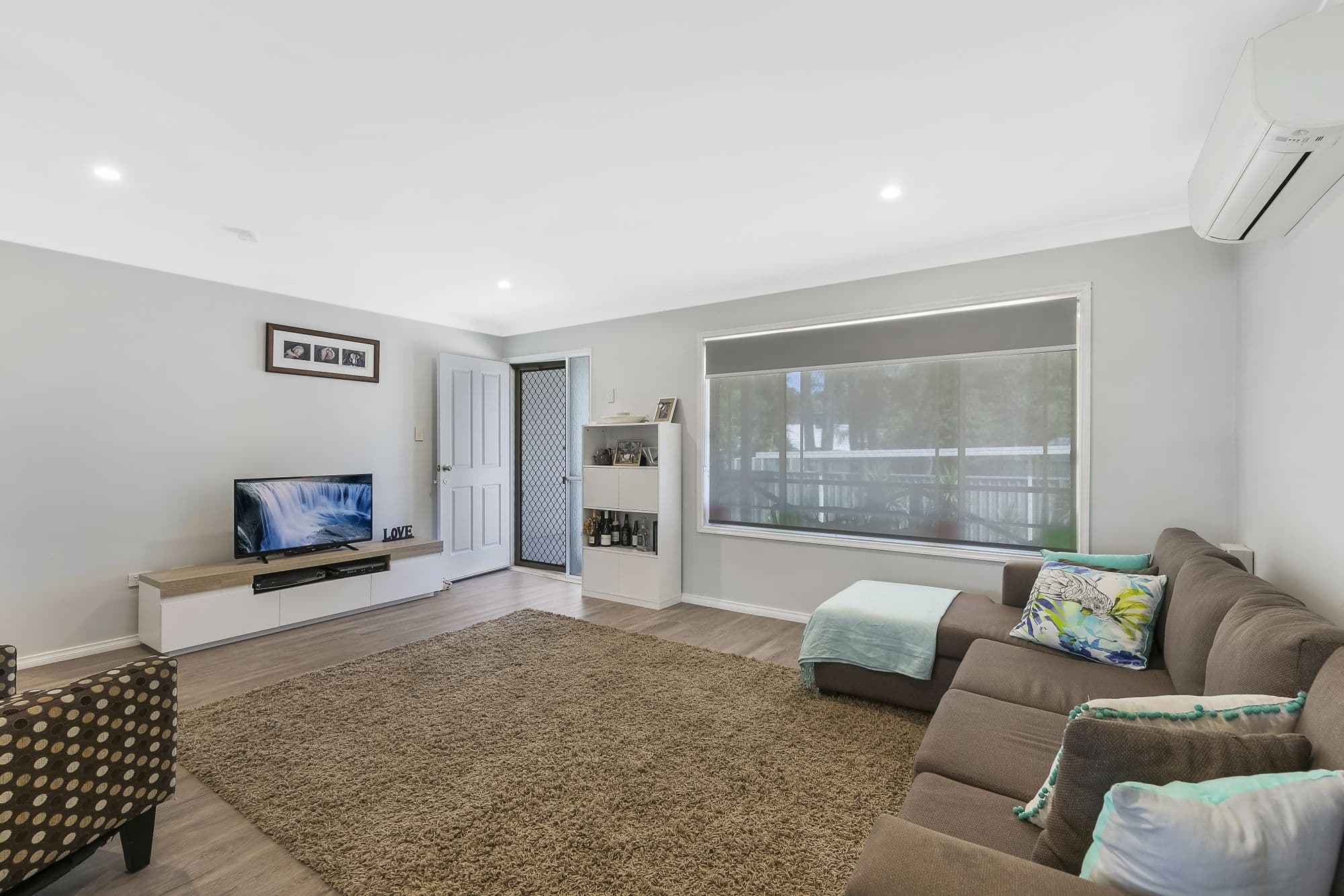 29 Kerry Crescent, Berkeley Vale - Thumbnail 6