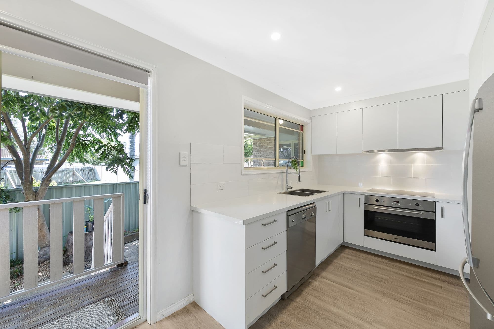 29 Kerry Crescent, Berkeley Vale - Thumbnail 8