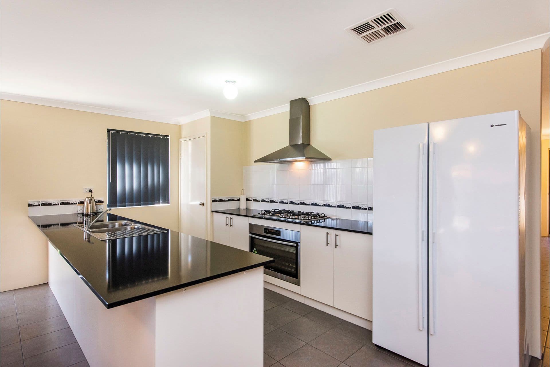 5 Ballybofey Loop, Bullsbrook WA 6084, Bullsbrook - Thumbnail 5