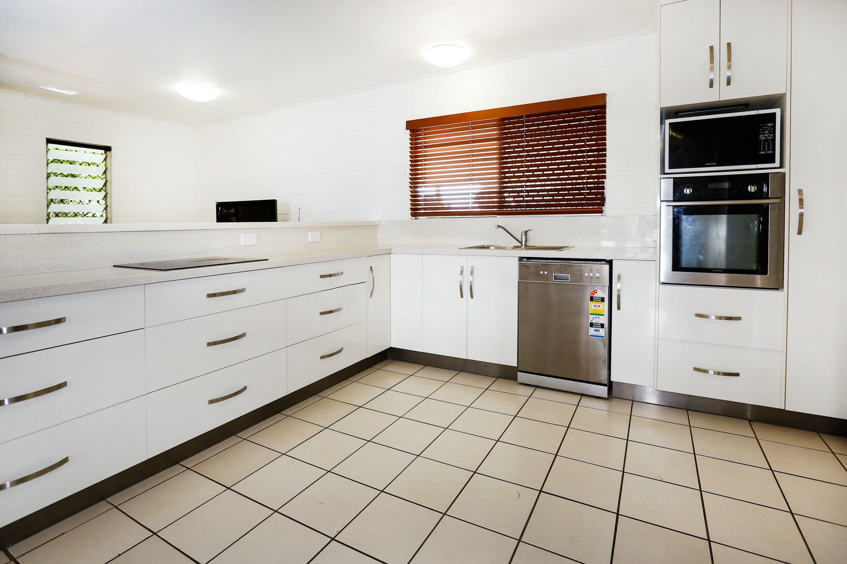 27 Alpha Street, Kirwan QLD 4817, Kirwan - Image 1
