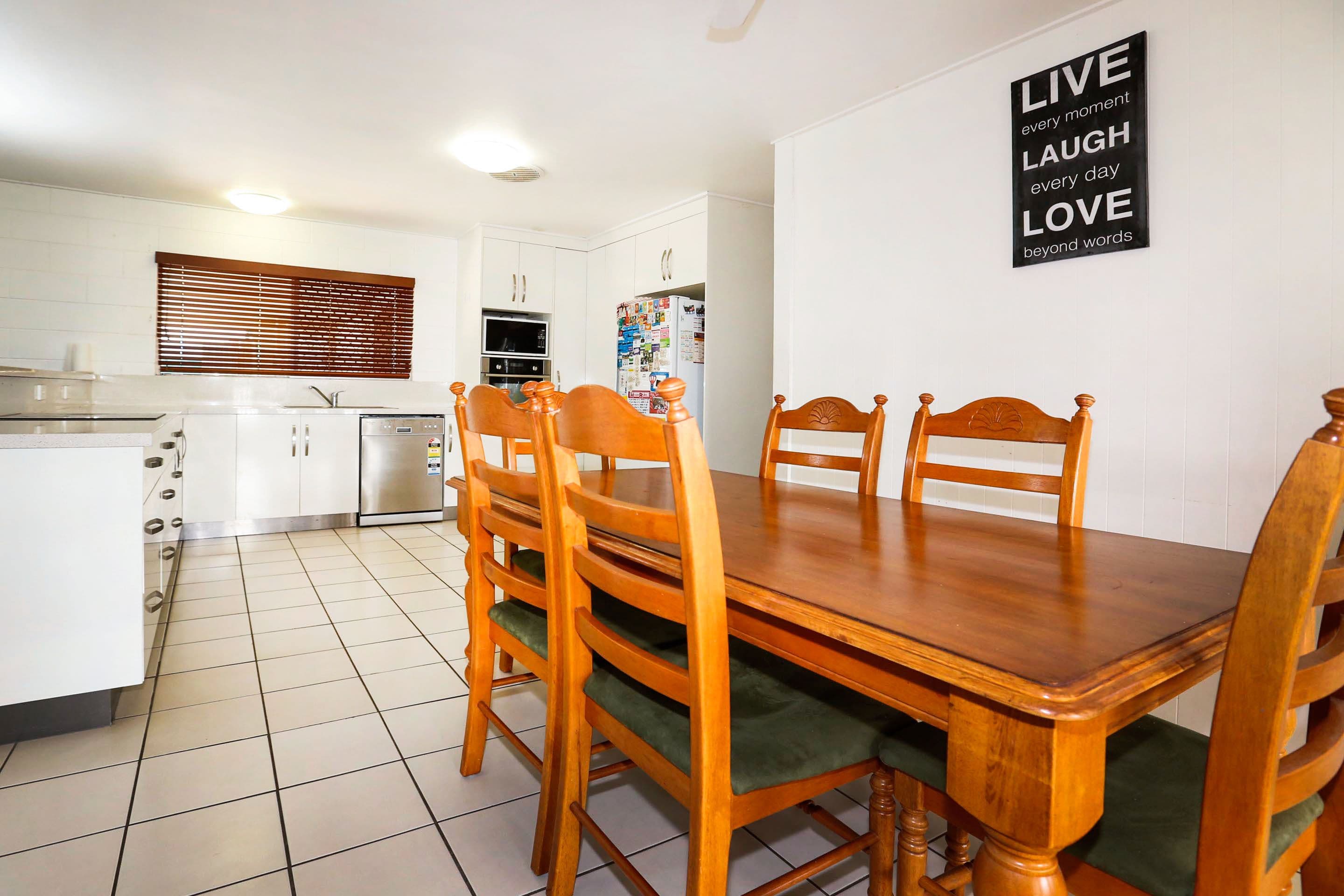 27 Alpha Street, Kirwan QLD 4817, Kirwan - Thumbnail 3