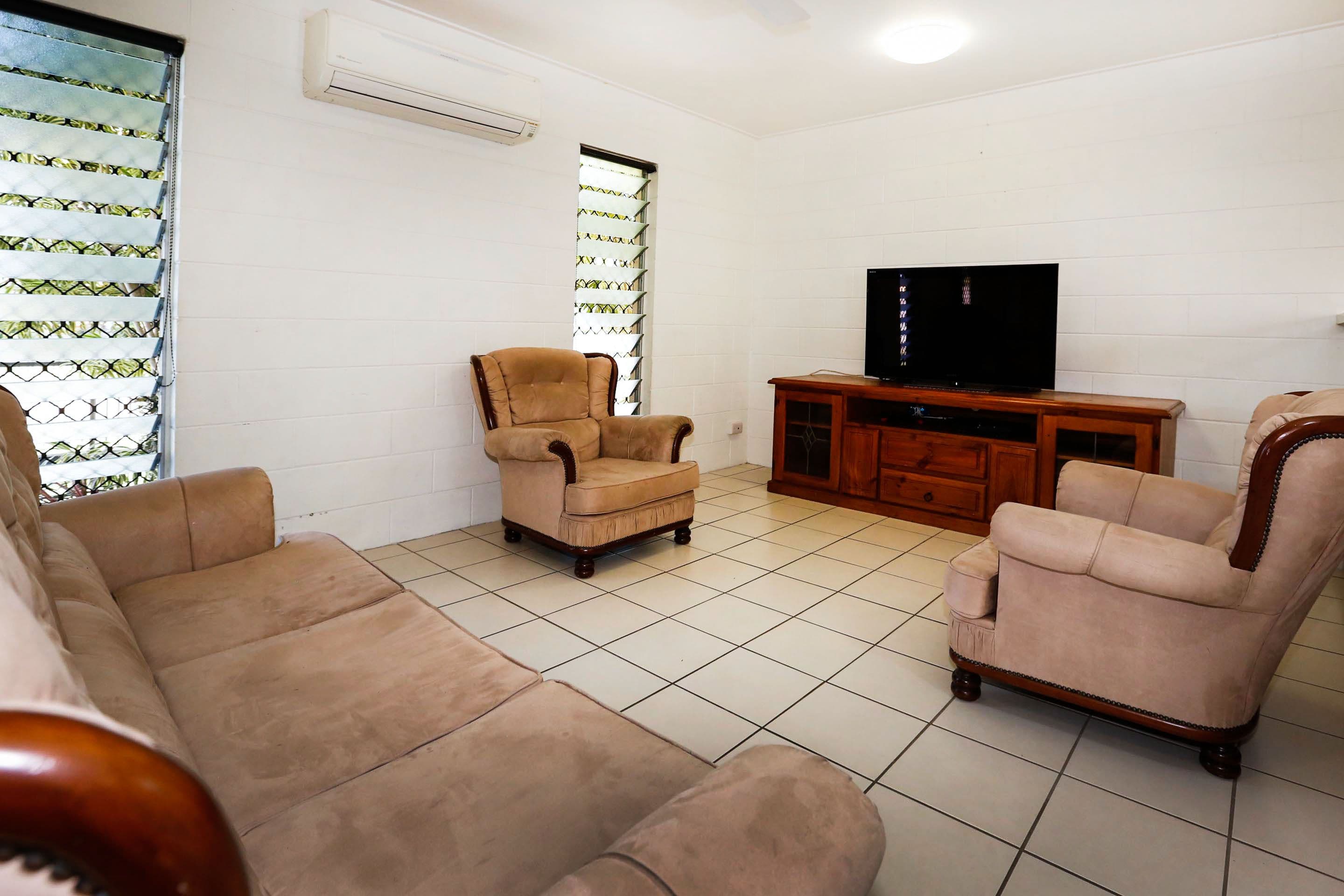 27 Alpha Street, Kirwan QLD 4817, Kirwan - Thumbnail 4