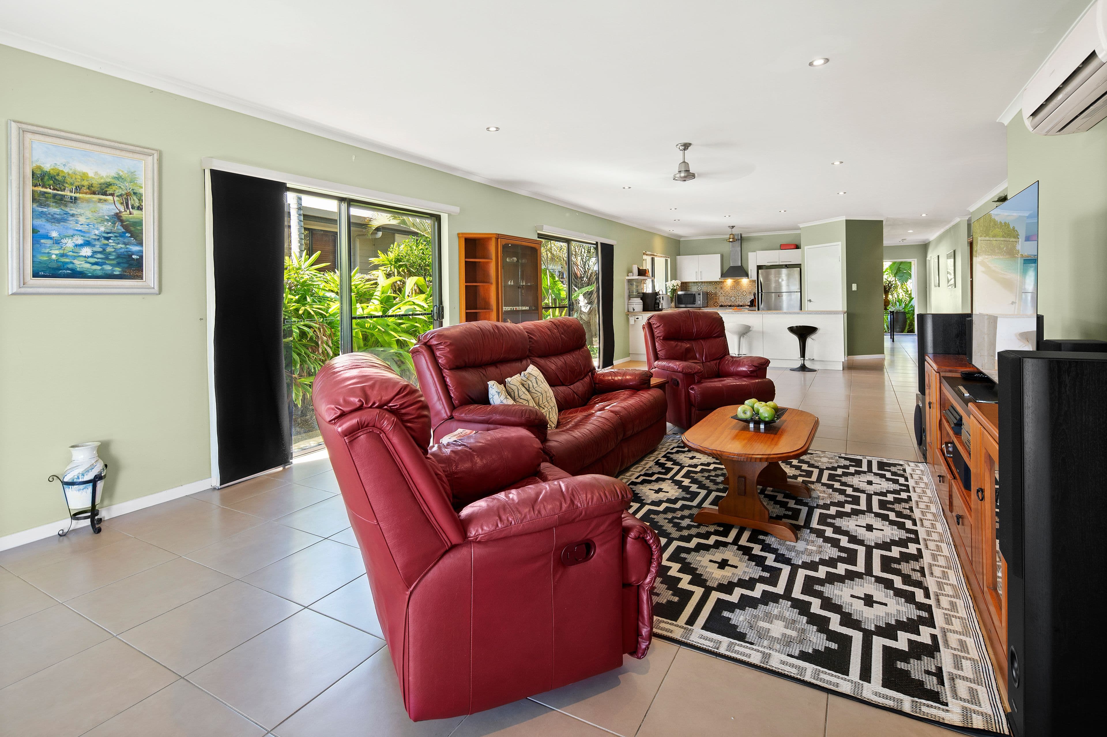 89 Abell Road, Cannonvale QLD 4802, Cannonvale - Thumbnail 2
