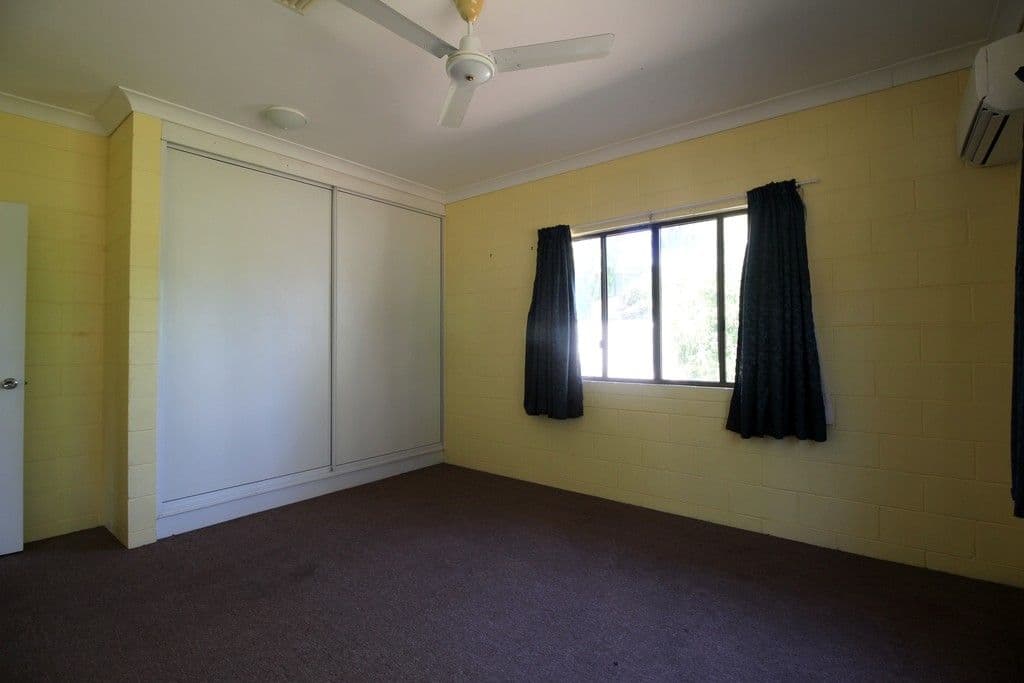 3 Roseanne Road, Emerald QLD 4720, Emerald - Thumbnail 8