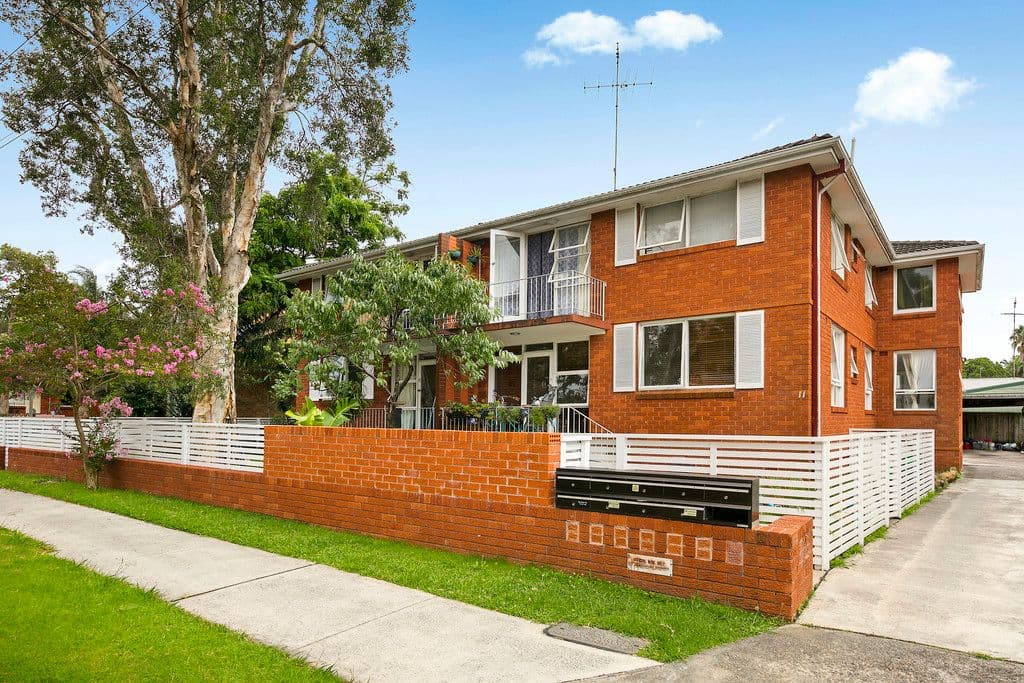 11 Grafton Crescent, Dee Why NSW 2099, Dee Why - Thumbnail 3