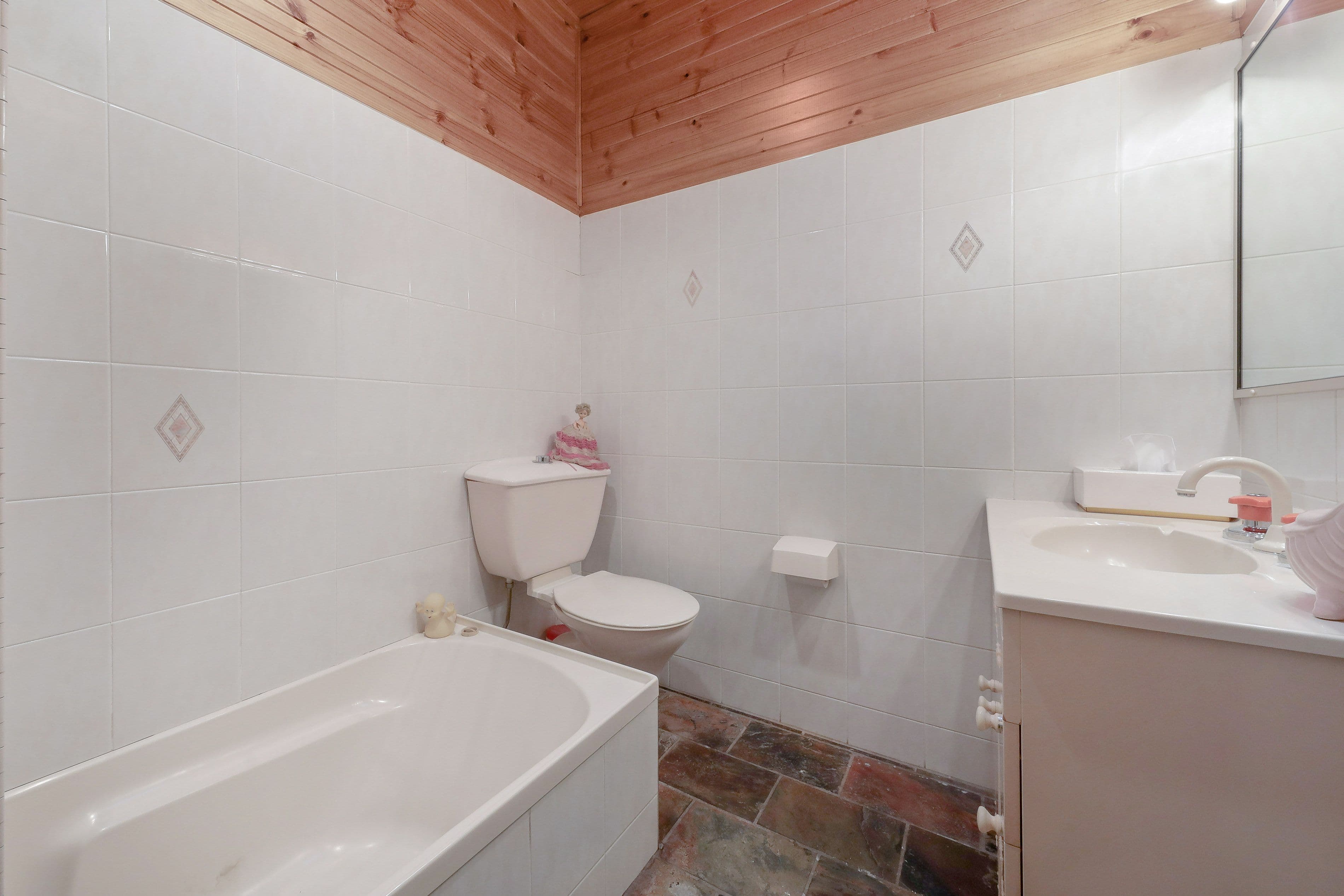 16/136 Leake Street, Belmont, Bass Hill - Thumbnail 5