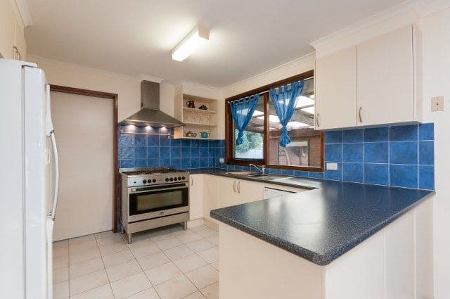 38 Langdon Crescent, CRAIGIEBURN VIC 3064, Craigieburn - Thumbnail 2