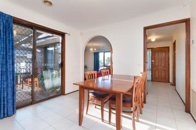 38 Langdon Crescent, CRAIGIEBURN VIC 3064, Craigieburn - Thumbnail 3