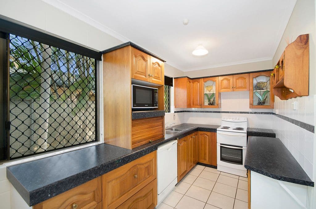 16 Salisbury Crescent, Kirwan QLD 4817, Kirwan - Thumbnail 2