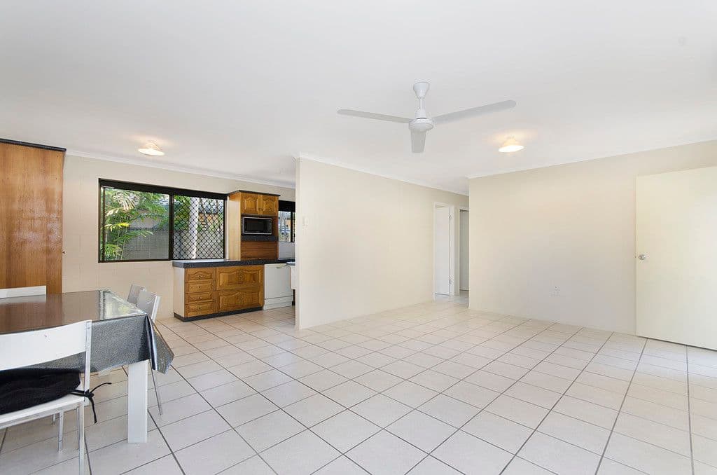 16 Salisbury Crescent, Kirwan QLD 4817, Kirwan - Thumbnail 3