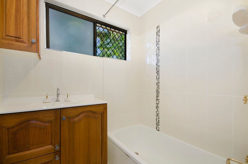 16 Salisbury Crescent, Kirwan QLD 4817, Kirwan - Thumbnail 5