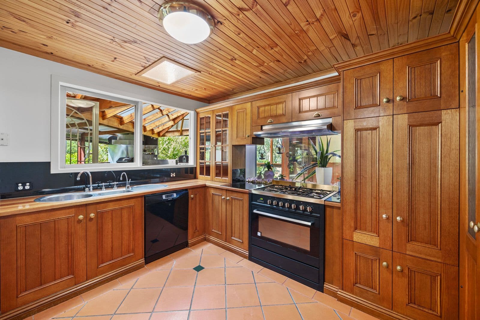 39-41 Francis Crescent, Mount Evelyn VIC 3796, Mount Evelyn - Thumbnail 3