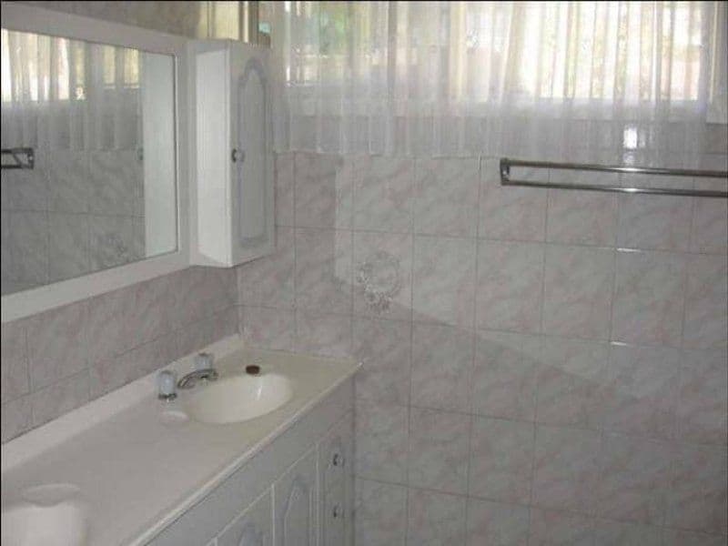 22 St Albans Street, KENMORE QLD 4069, Kenmore - Thumbnail 4