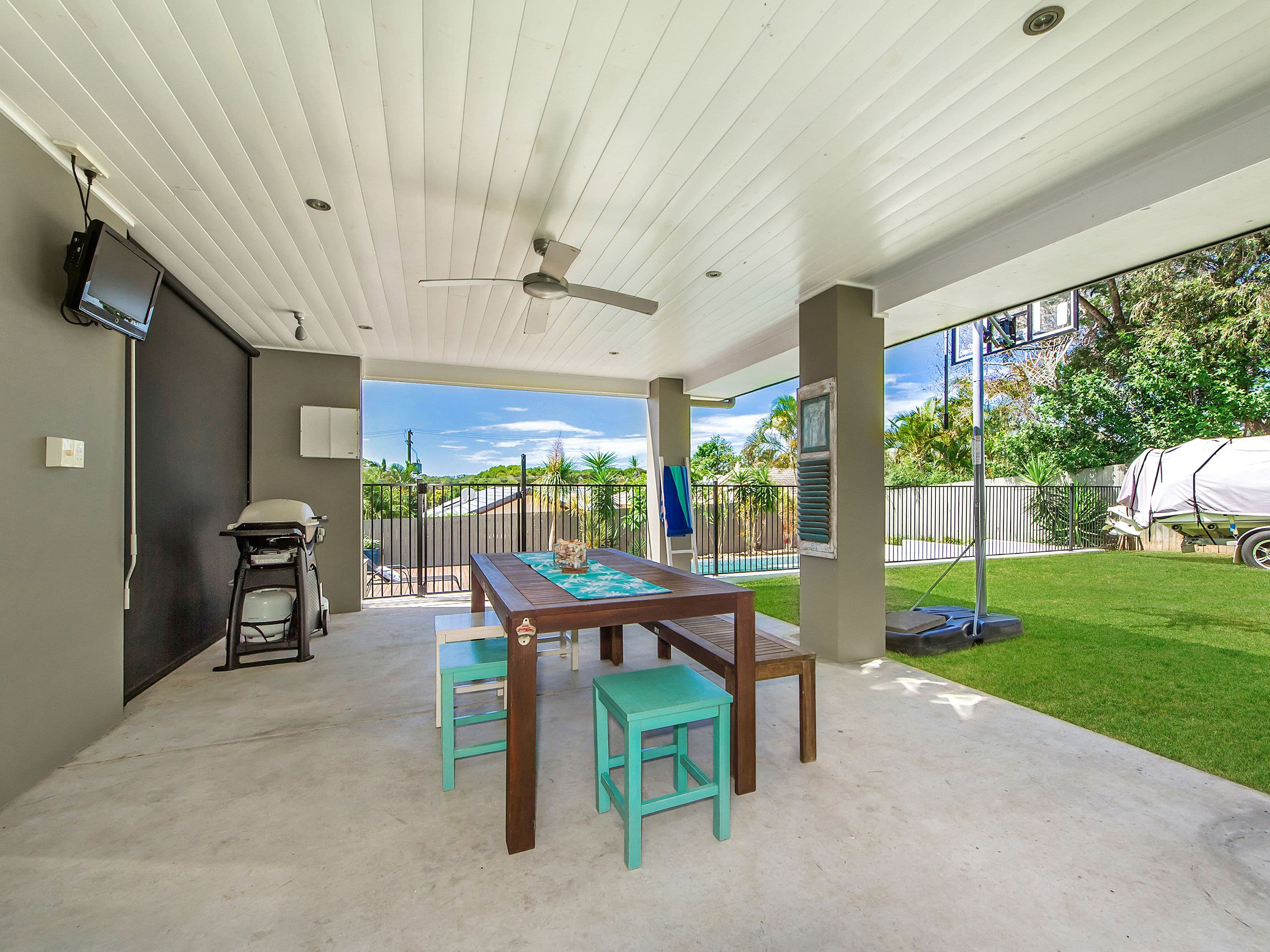 99 Bamboo Avenue, Benowa QLD 4217, Benowa - Thumbnail 5