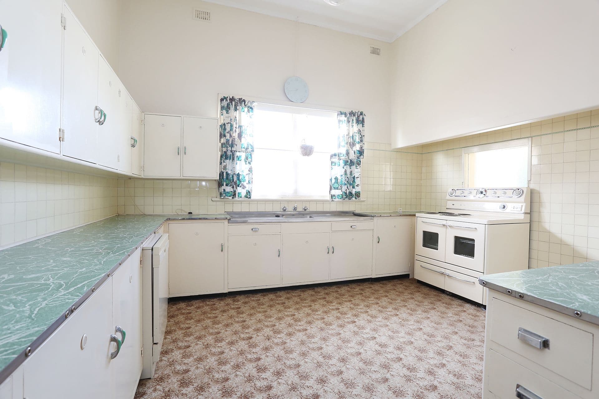 61 Warooka Road, Yorketown SA 5576, Yorketown - Thumbnail 4