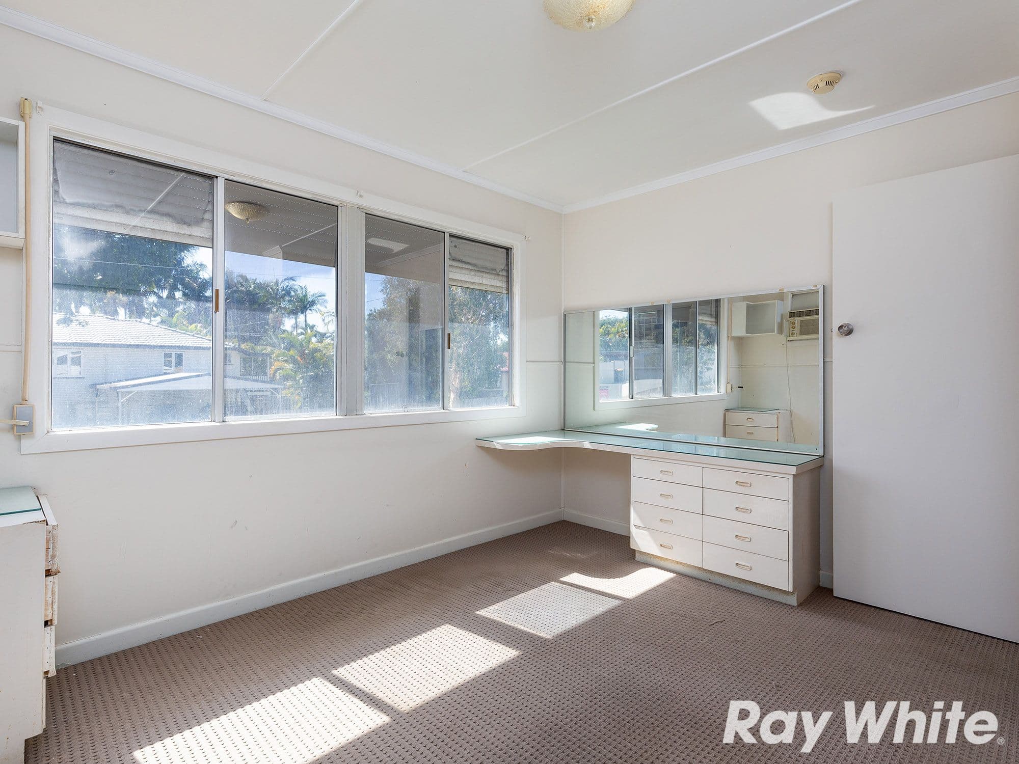 26 Lindale Street, Chermside West QLD 4032, Chermside West - Thumbnail 3