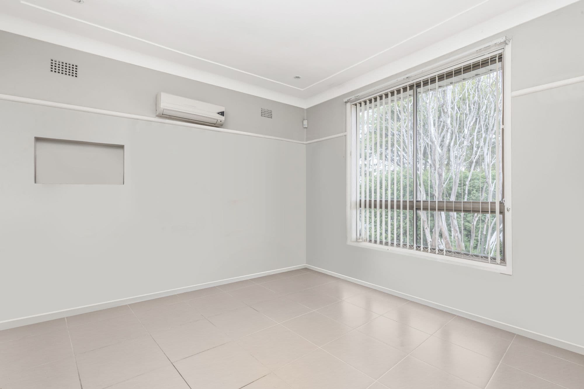 95 Kennedy Parade, Lalor Park NSW 2147, Lalor Park - Thumbnail 2
