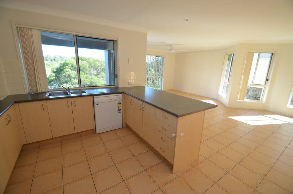 72 Golden Bear Drive, Arundel QLD 4214, Arundel - Thumbnail 6