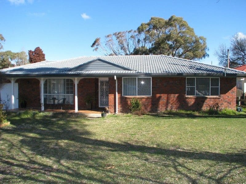 48 Murray Avenue, ARMIDALE NSW 2350, Armidale - Image 1