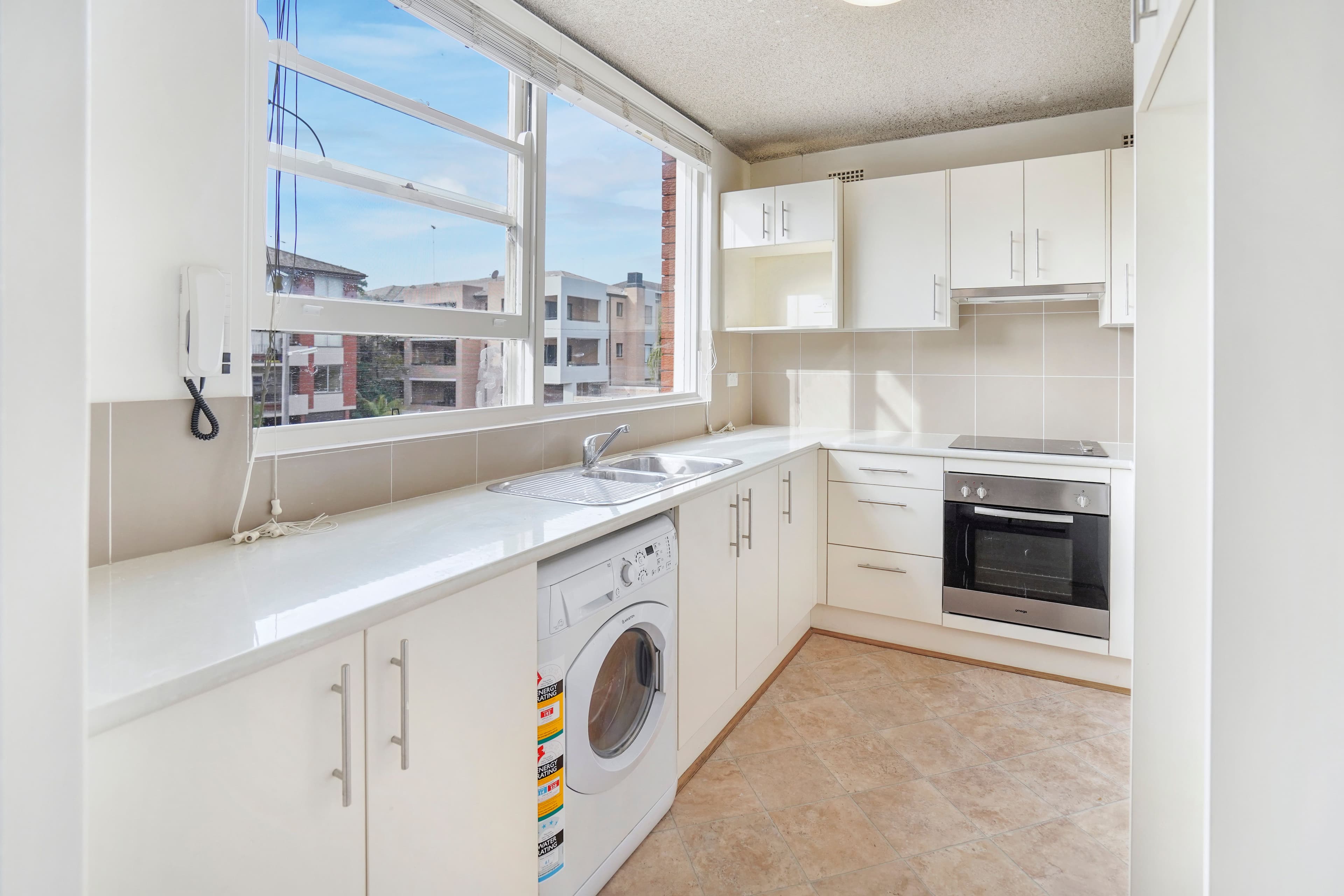 11A Byron Street, Coogee NSW 2034, Coogee - Thumbnail 2