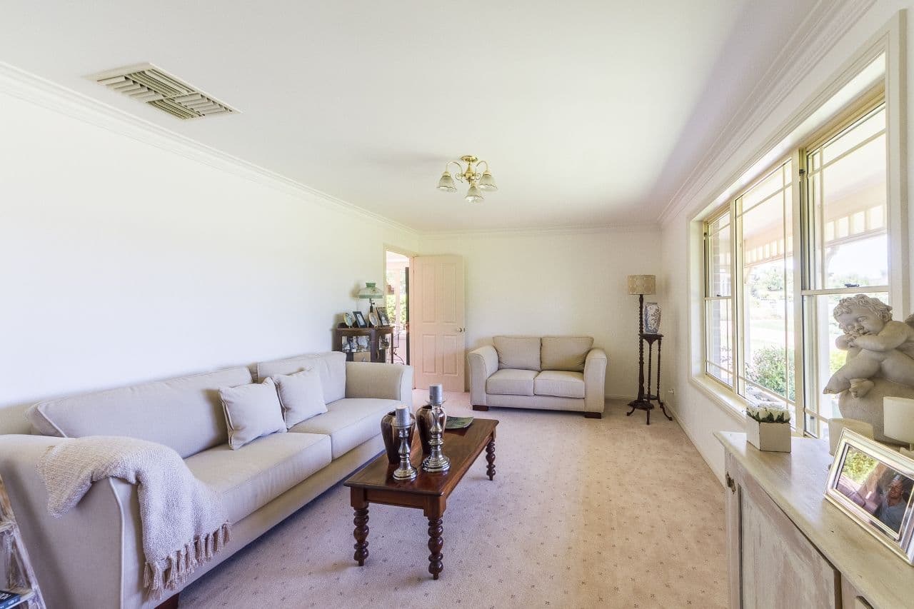 7 Eucalypt Close, Cowra - Thumbnail 6