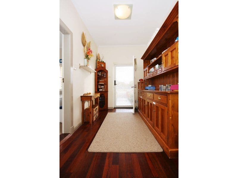 8/9 Bradford Street, Labrador, QLD, 4215, Labrador - Thumbnail 4