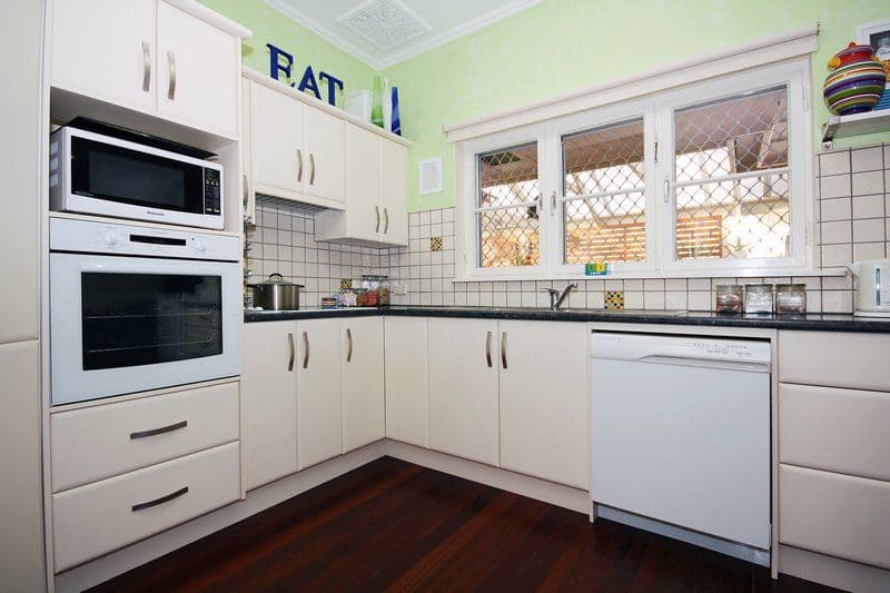 8/9 Bradford Street, Labrador, QLD, 4215, Labrador - Thumbnail 5