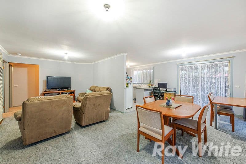 5 Bluegum Way, Hampton Park VIC 3976, Hampton Park - Thumbnail 4