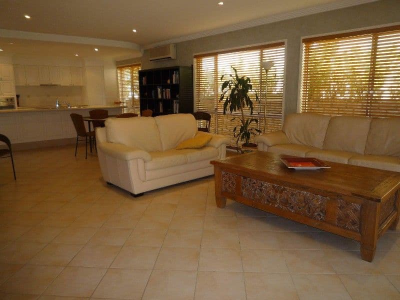 7 Adeliza Court, ARUNDEL QLD 4214, Arundel - Thumbnail 7