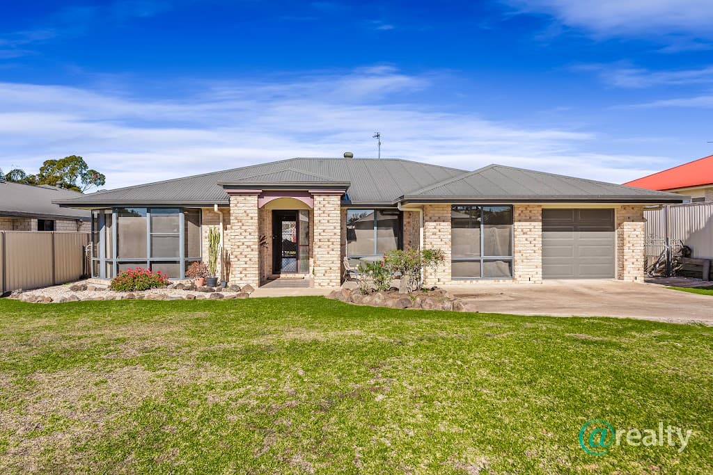 17 Woodhurst Court, Pittsworth, QLD, 4356, Pittsworth - Thumbnail 2