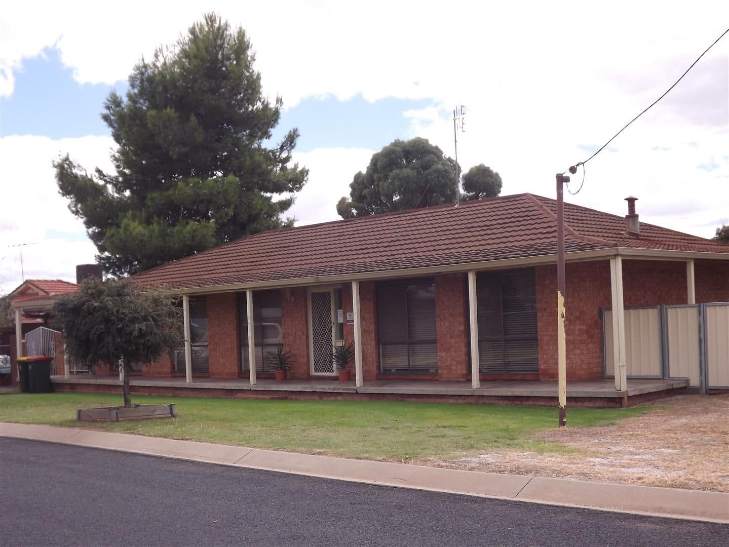 2 Friendship Place, PARKES NSW 2870, Parkes - Image 1