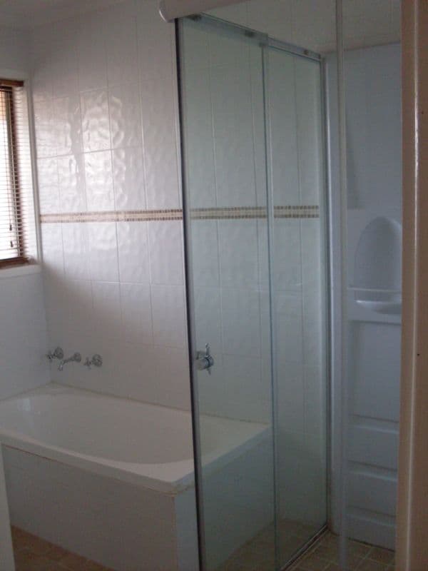 2 Friendship Place, PARKES NSW 2870, Parkes - Thumbnail 3