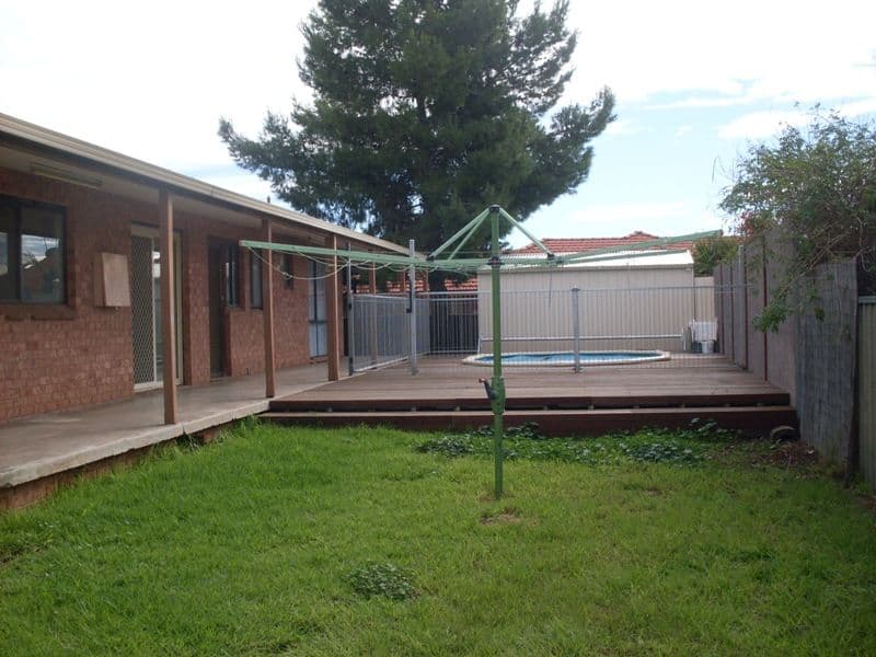 2 Friendship Place, PARKES NSW 2870, Parkes - Thumbnail 5