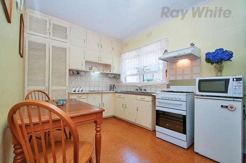 2 HARTLEY Road, Croydon VIC 3136, Croydon - Thumbnail 3