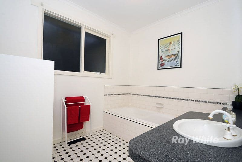 34 Price Avenue, MOUNT WAVERLEY VIC 3149, Mount Waverley - Thumbnail 6