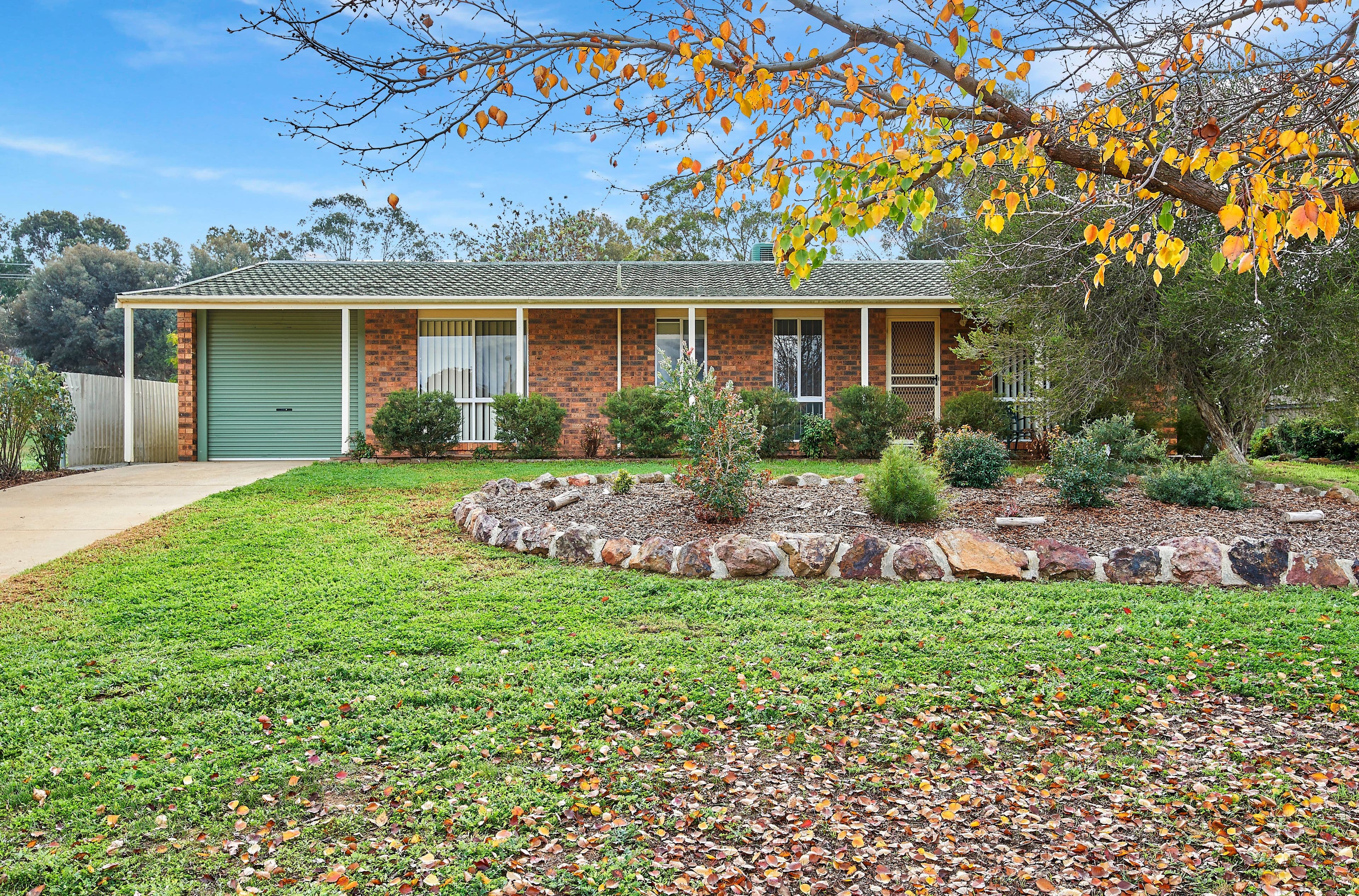 79 Pugsley Avenue, Estella - Image 1