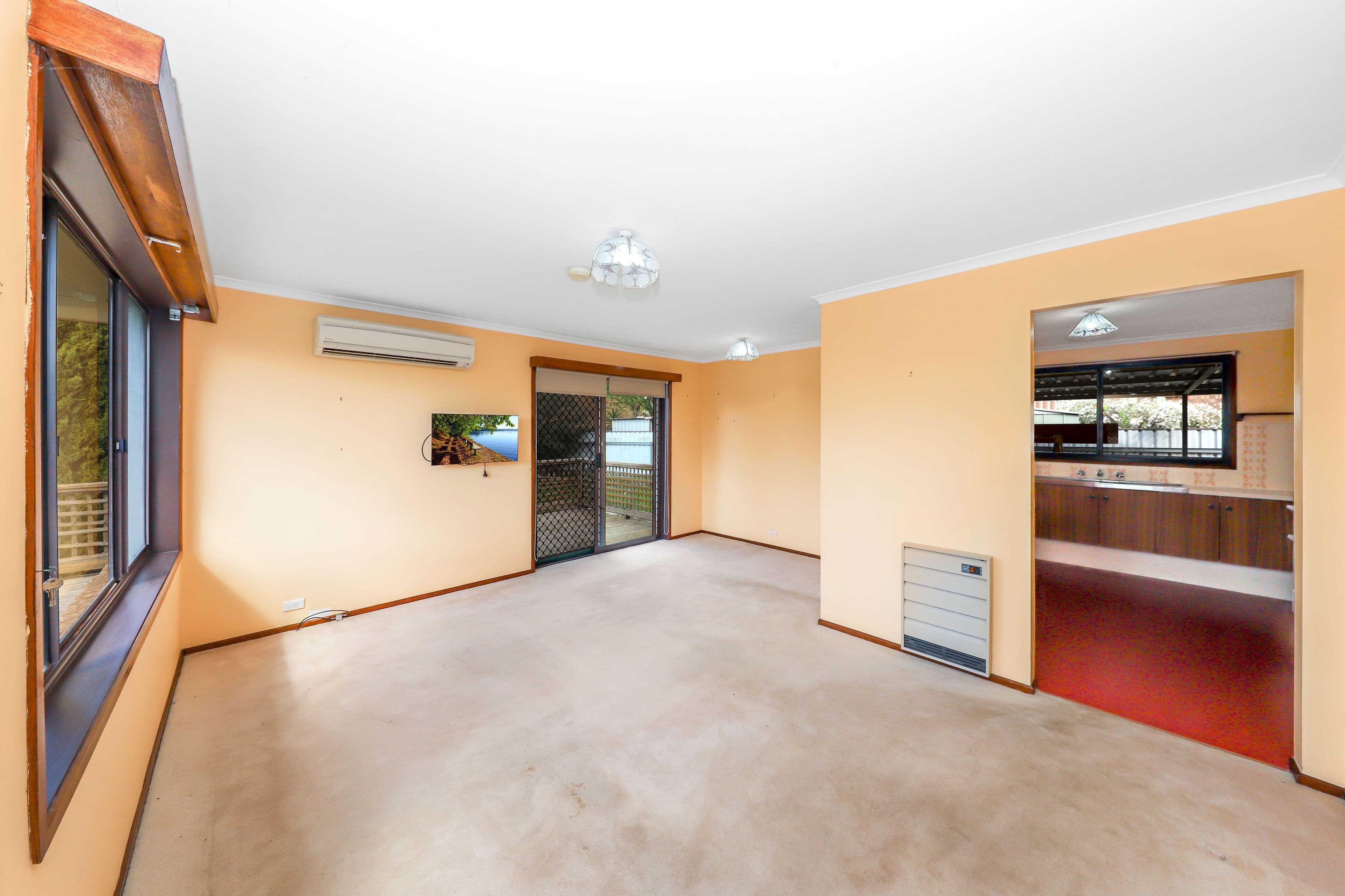 7 Carramar Crescent, Tumut NSW 2720, Tumut - Thumbnail 2