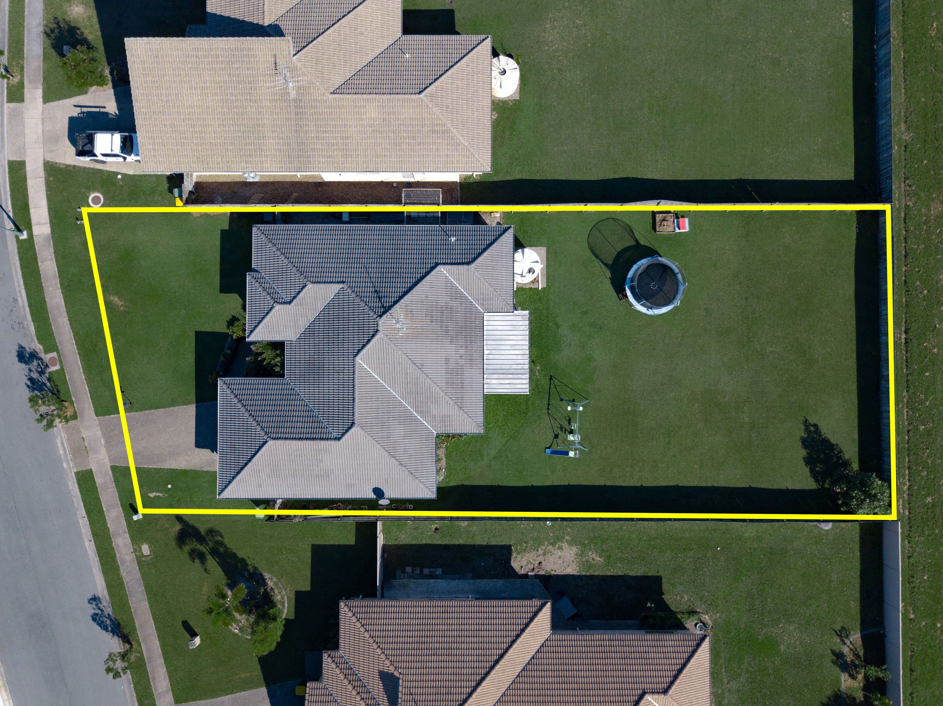 8 Van Beelen Street, Caboolture QLD 4510, Caboolture - Thumbnail 2