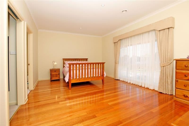 52 Grevillia Drive, MILL PARK VIC 3082, Mill Park - Thumbnail 7