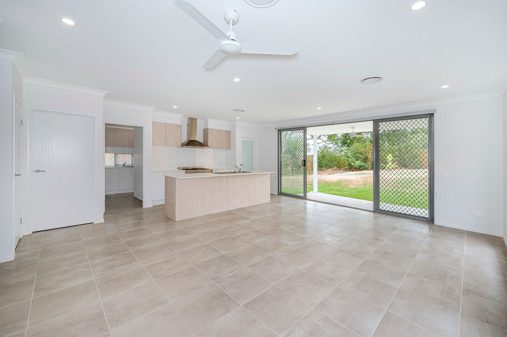 47 Honeysuckle Crescent, Bridgeman Downs QLD 4035, Bridgeman Downs - Thumbnail 4