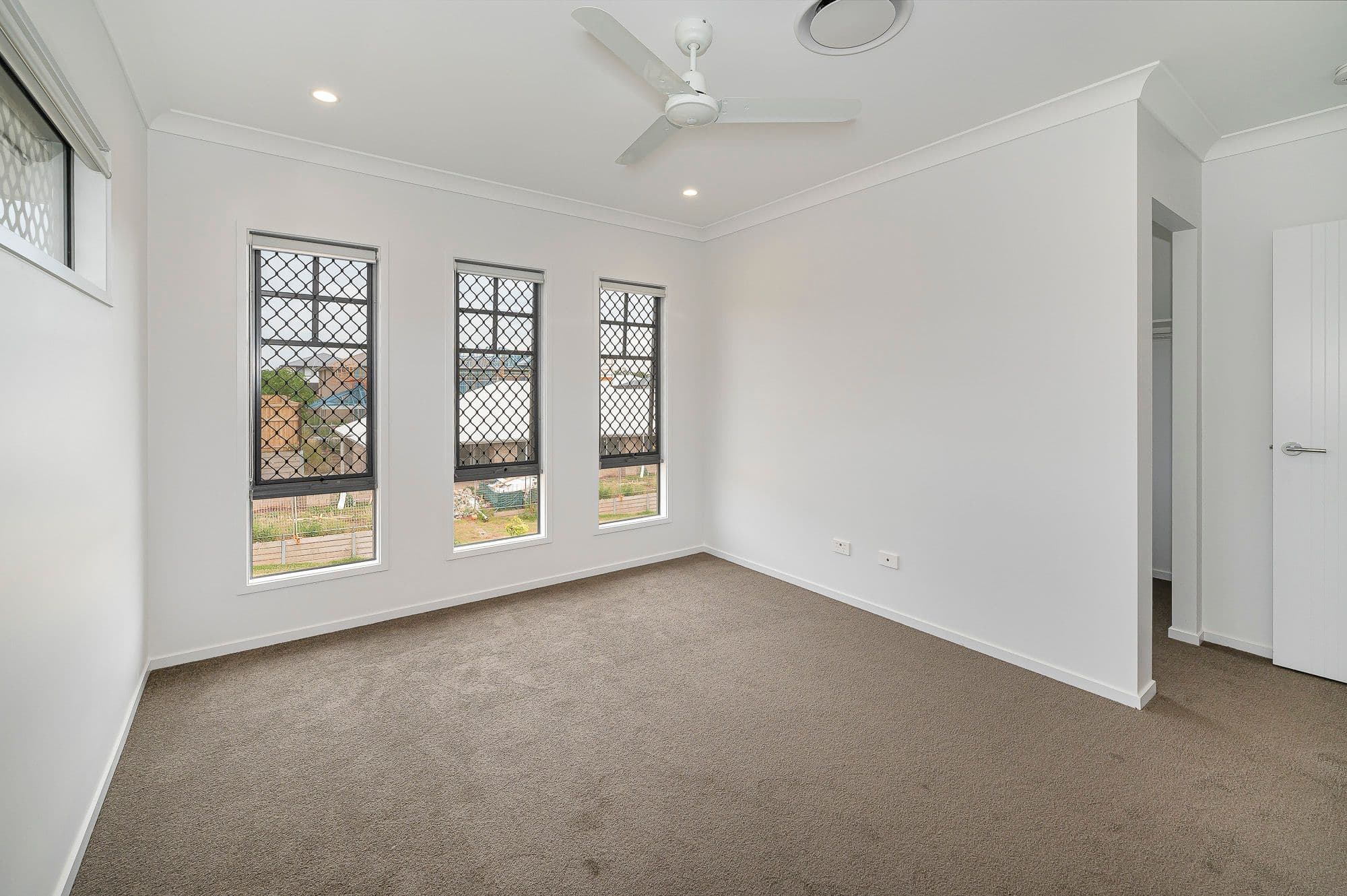 47 Honeysuckle Crescent, Bridgeman Downs QLD 4035, Bridgeman Downs - Thumbnail 7