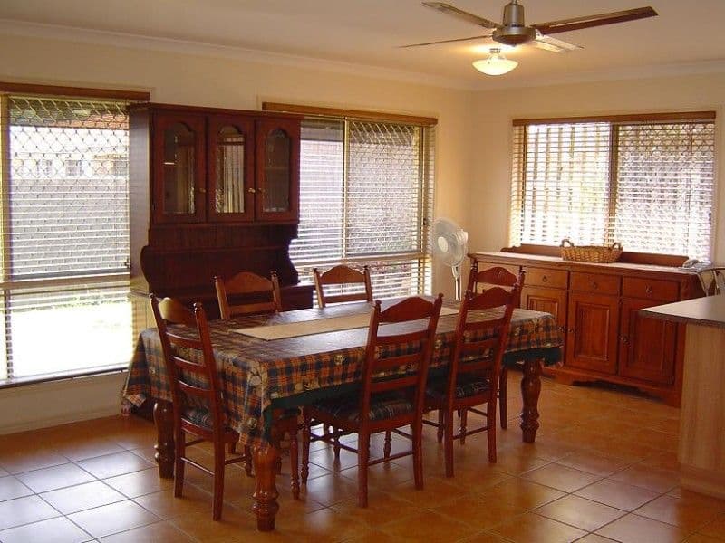4 Fainter Court, PACIFIC PINES QLD 4211, Pacific Pines - Thumbnail 4