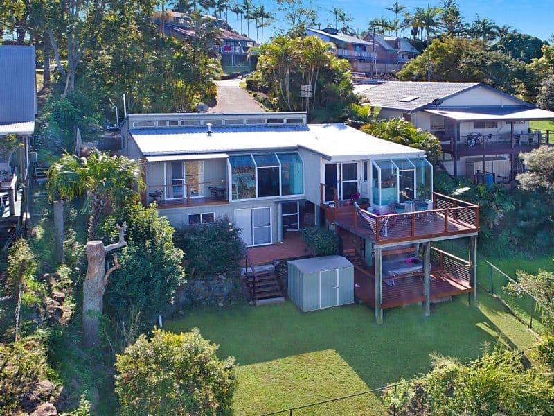 11 Broadwater Esplanade, Bilambil Heights - Image 1