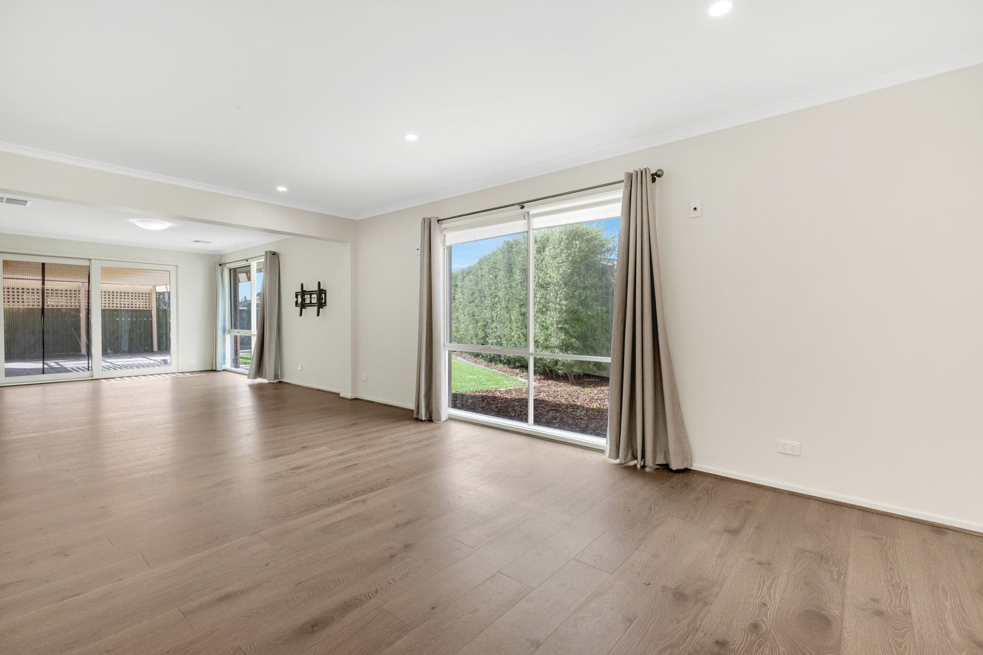 8 Brooke Court, Hoppers Crossing VIC 3029, Hoppers Crossing - Thumbnail 5