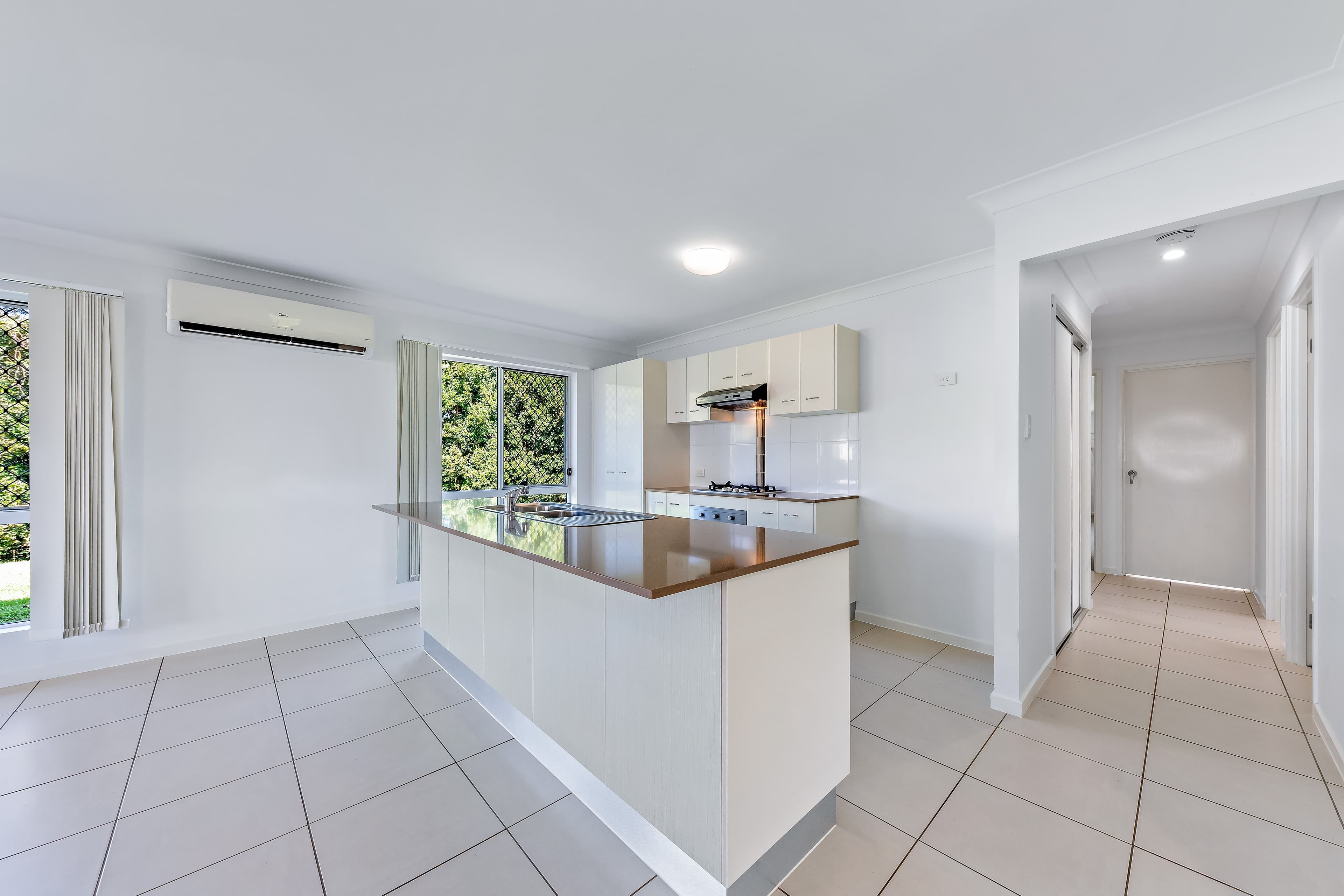 7 Helm Place, Cannonvale QLD 4802, Cannonvale - Thumbnail 4